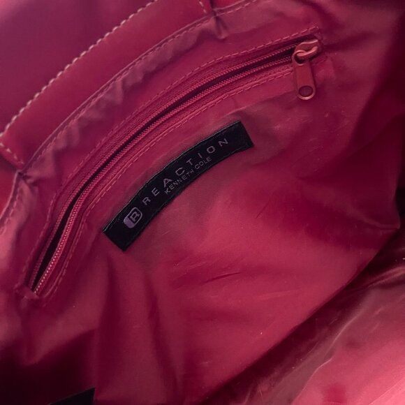 Kenneth Cole Reaction Pocketbook Red - Picture 6 of 6